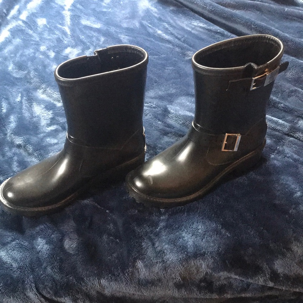Micheal Kors Boots